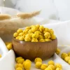 Süt Mısırlı Lebcips, mısırın hafif tatlı tadıyla kıvamını bulan leblebi unu harmanıyla dikkat çeker. Çıtır çıtır dokusu ve hafif süt aromasıyla her lokmada lezzetli bir deneyim sunar.